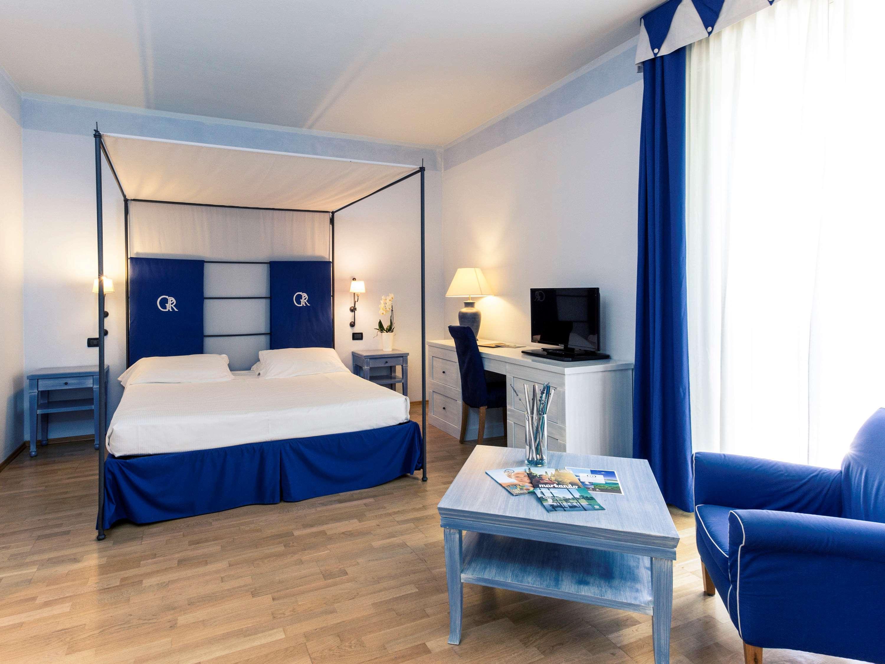 Th Tirrenia - Green Park Resort Esterno foto