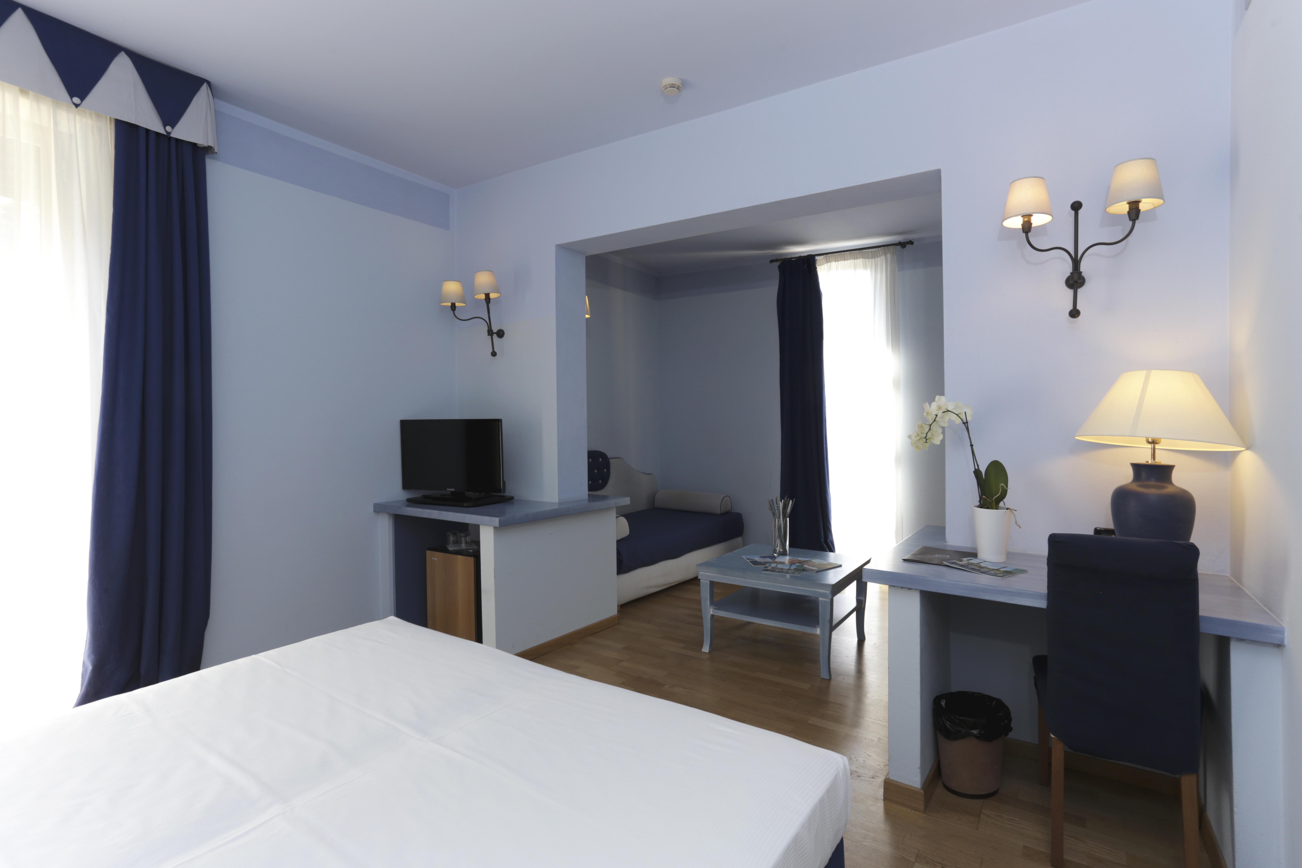Th Tirrenia - Green Park Resort Esterno foto