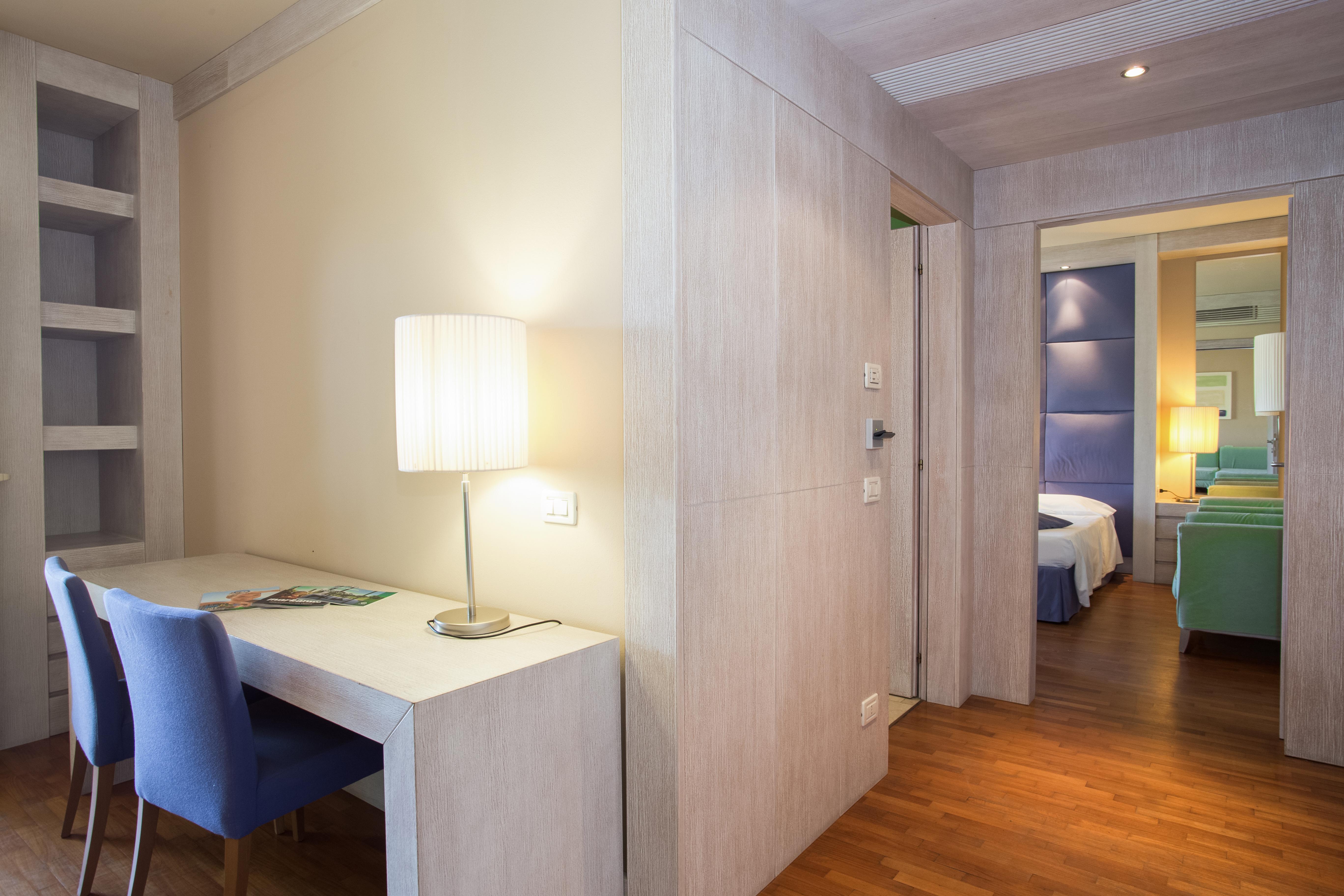 Th Tirrenia - Green Park Resort Esterno foto
