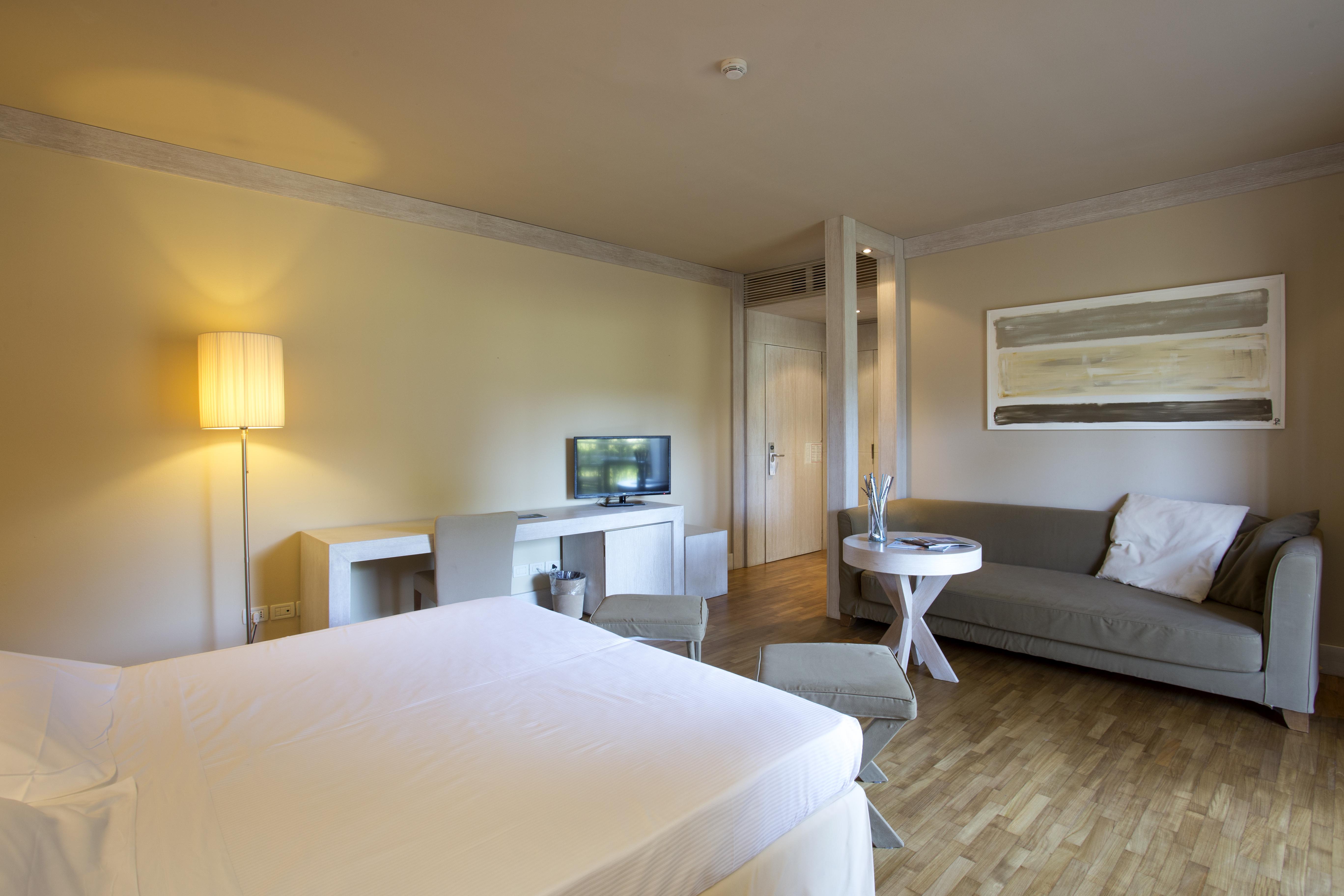 Th Tirrenia - Green Park Resort Esterno foto