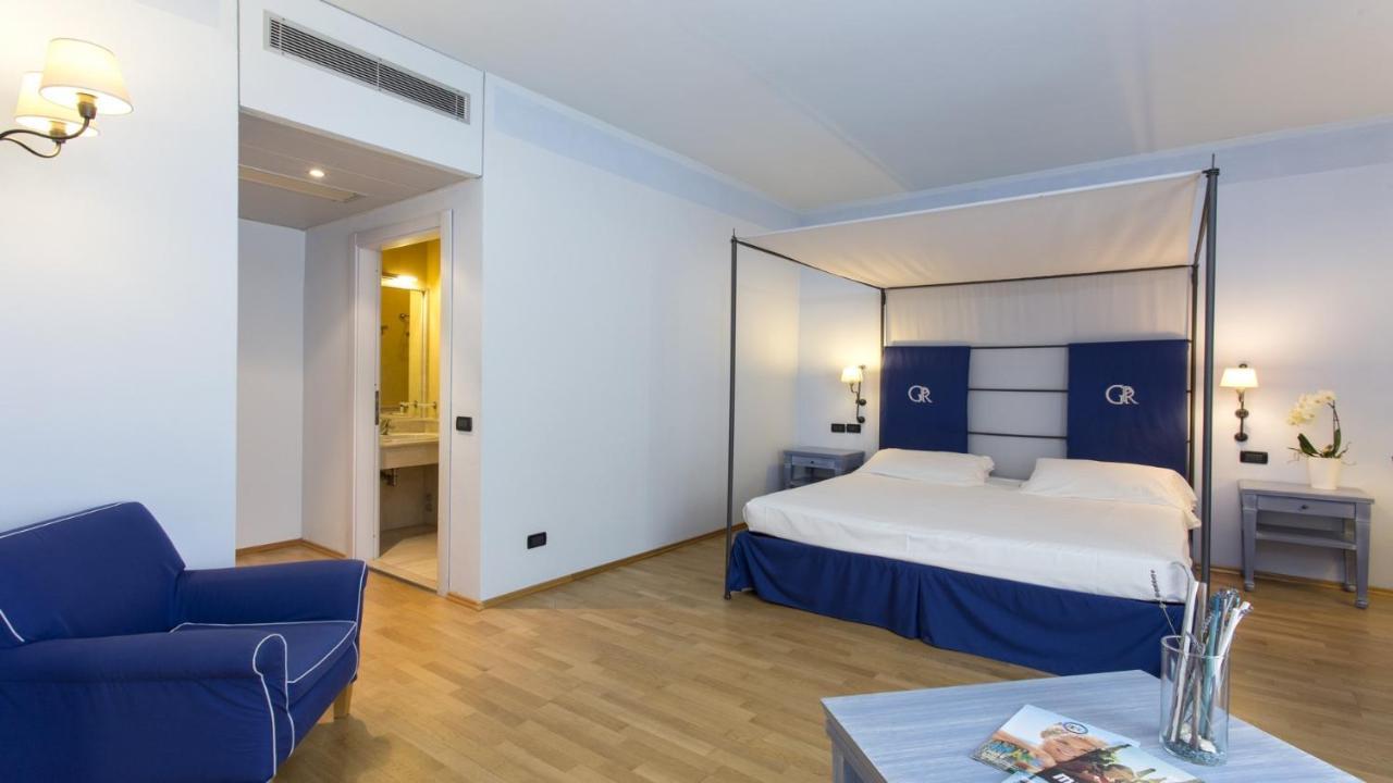 Th Tirrenia - Green Park Resort Esterno foto