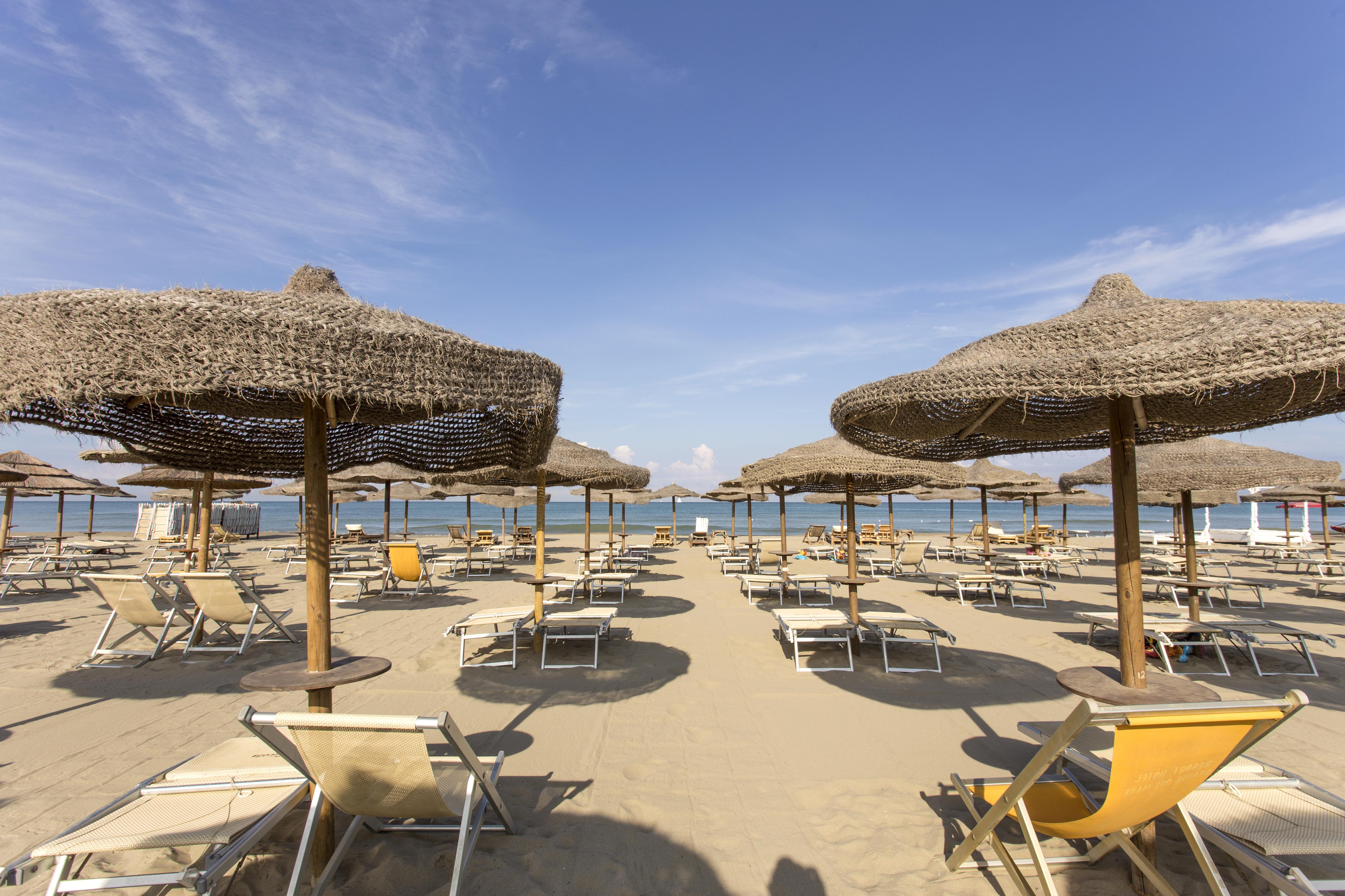 Th Tirrenia - Green Park Resort Esterno foto